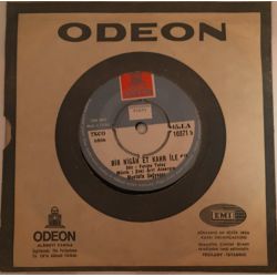 Mustafa Sağyaşar Güle Sorma O Bilmez-Bir Nigah Et Kahr İle Plak